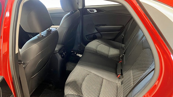 Kia XCeed 9 of 12