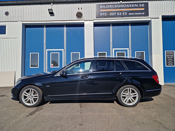 Mercedes-Benz C220 5 of 17