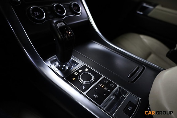 Land Rover Range Rover Sport 18 of 20