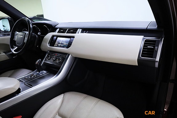 Land Rover Range Rover Sport 11 of 20