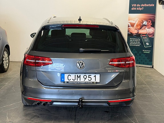 Volkswagen Passat 5 of 27