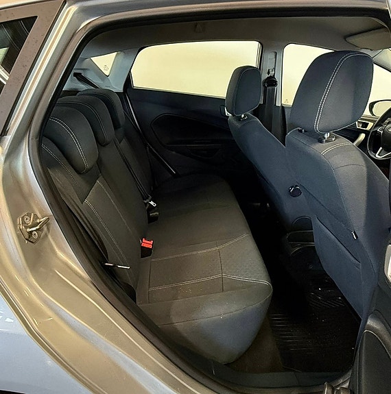 Ford Fiesta 10 of 10