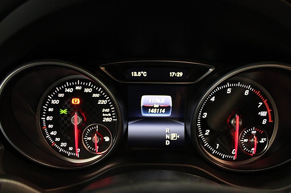 Mercedes-Benz A180 9 of 11