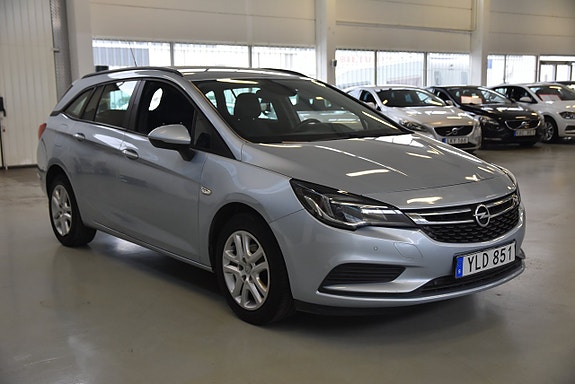 Opel Astra 2 of 5