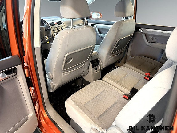 Volkswagen Touran 12 of 14