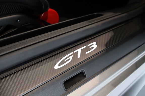 Porsche 911 GT3 16 of 20
