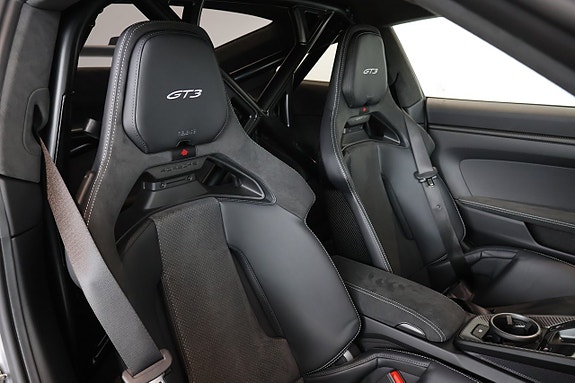 Porsche 911 GT3 18 of 20