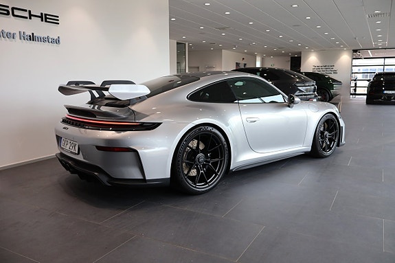 Porsche 911 GT3 5 of 5