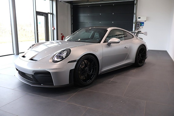 Porsche 911 GT3 9 of 20