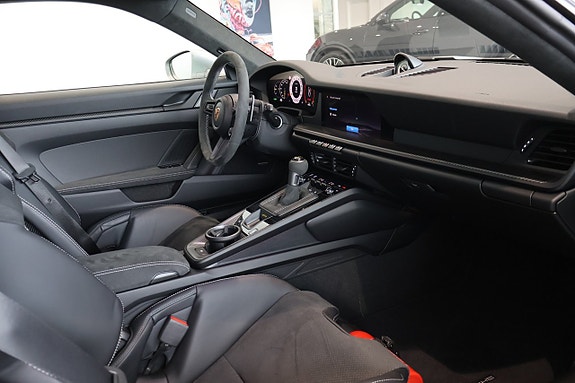 Porsche 911 GT3 17 of 20