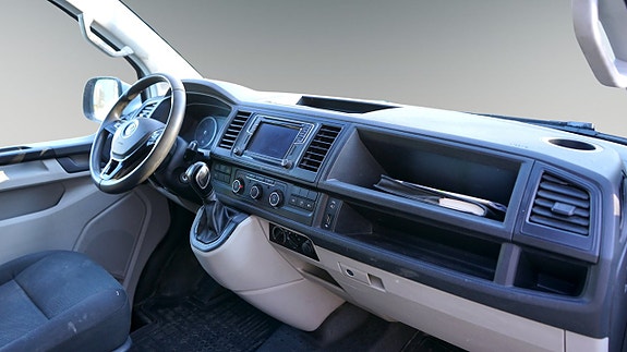 Volkswagen Transporter 16 of 27