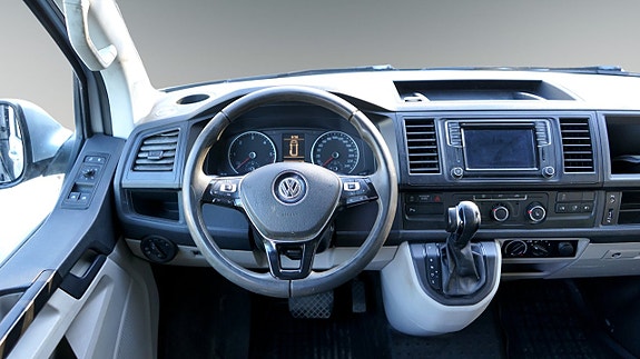 Volkswagen Transporter 6 of 27