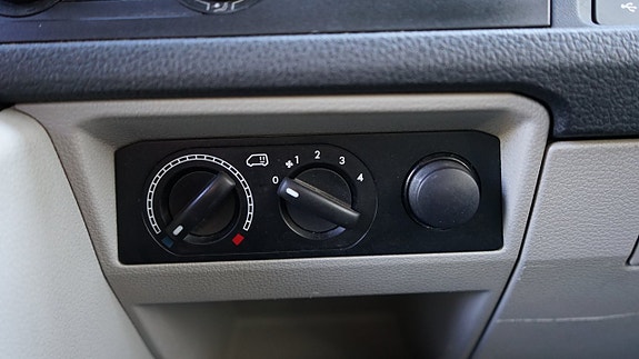 Volkswagen Transporter 13 of 27