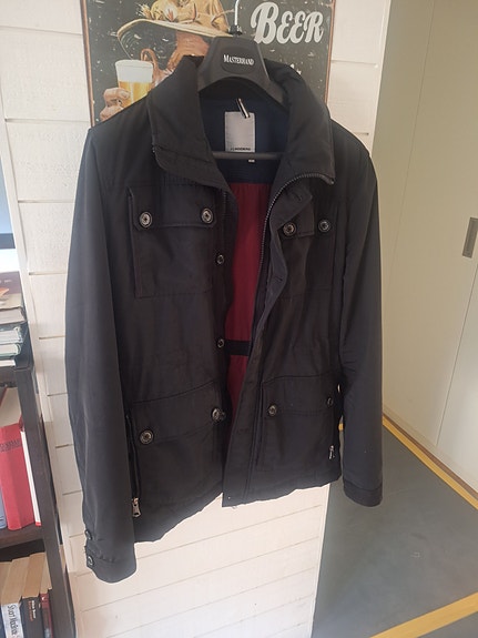 Product image 6 of 9