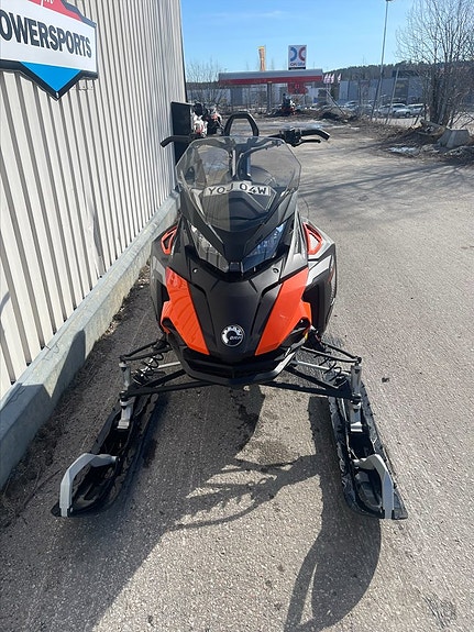 Lynx Xterrain STD 3700 600 Efi Moms! 3 of 4
