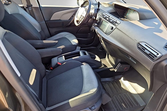 Citroen C4 Picasso 8 of 16