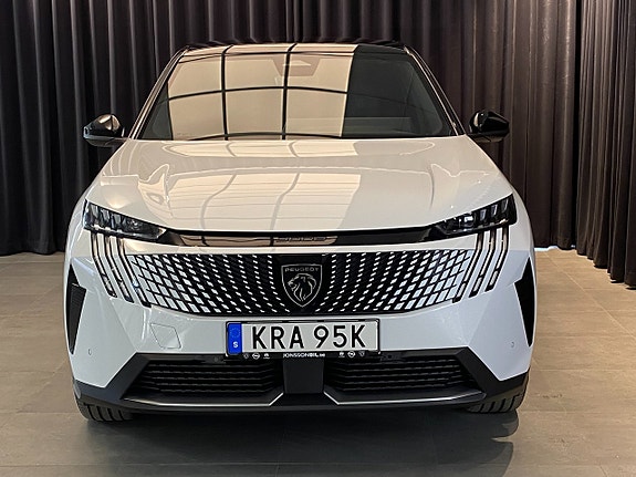 Peugeot 3008 4 of 5