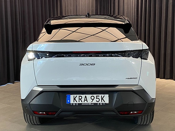 Peugeot 3008 2 of 5