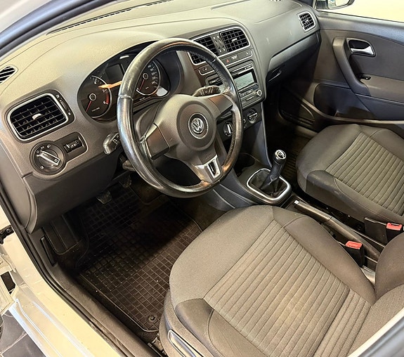 Volkswagen Polo 5 of 5