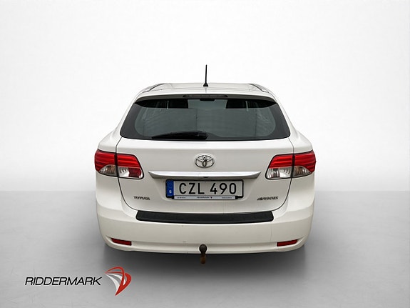 Toyota Avensis 4 of 5