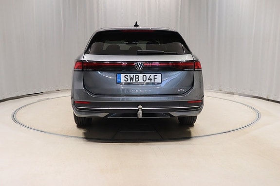 Volkswagen Passat 5 of 5