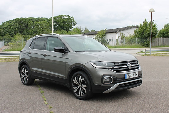 Volkswagen T-Cross 2 of 9