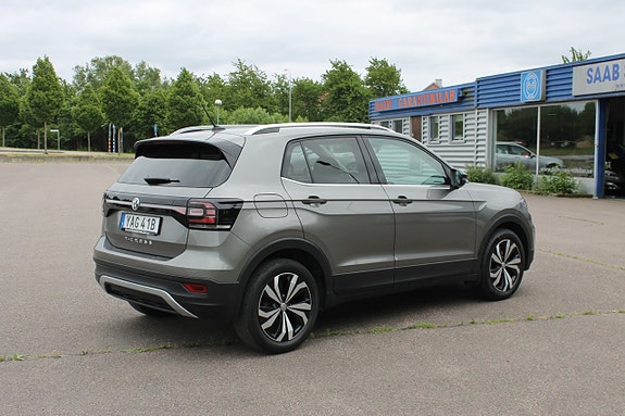 Volkswagen T-Cross 3 of 9