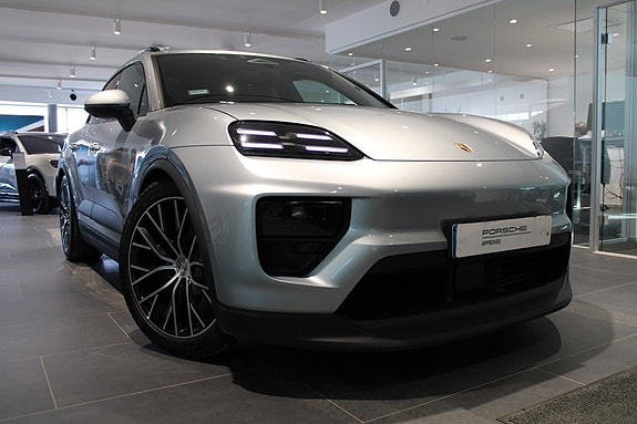 Porsche Macan 4