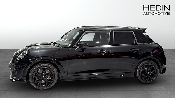 MINI Cooper S 6 of 12