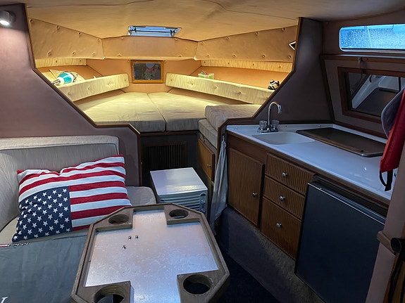 Sea Ray Sundancer 27 4 of 7