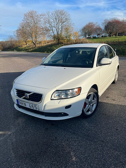 Volvo S40 5 of 5