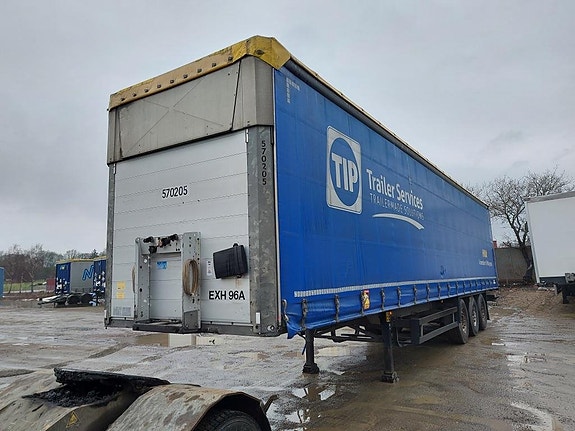 SCHMITZ Trailer Curtainsider Sliding Roof Straight
