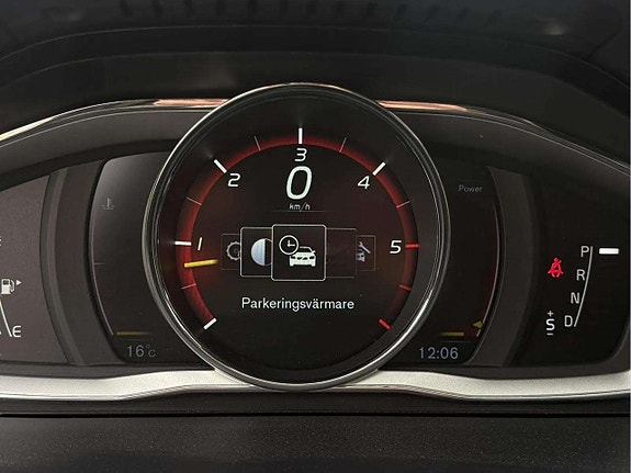Volvo S60 Cross Country 13 of 21