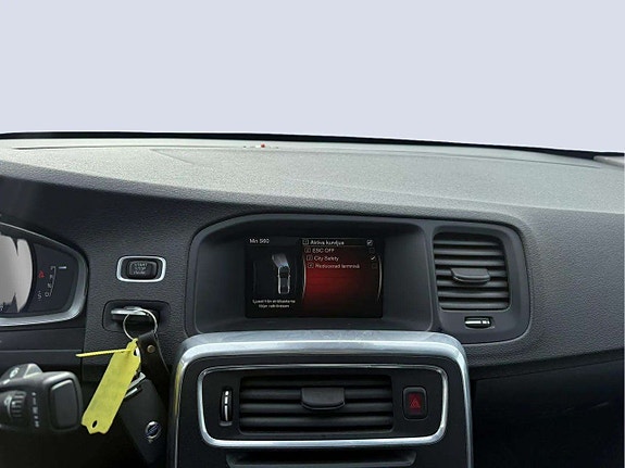 Volvo S60 Cross Country 15 of 21