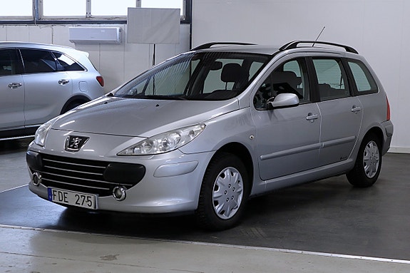 Peugeot 307 2 of 5