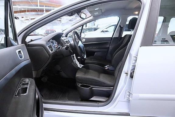 Peugeot 307 13 of 19