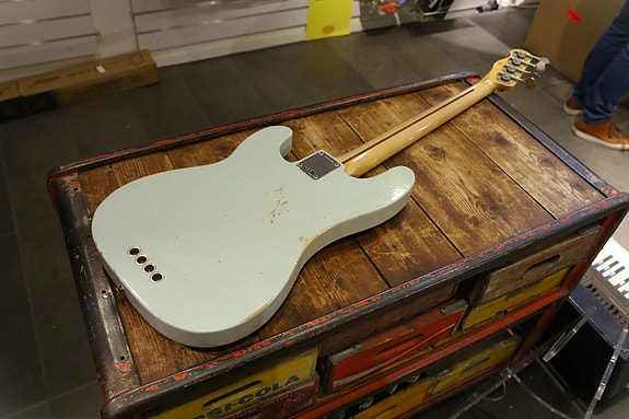 Product image 15 of 16