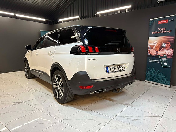 Peugeot 5008 4 of 5