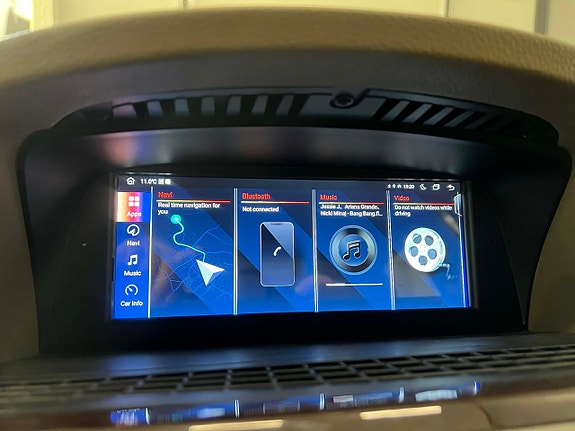 BMW 750i 12 of 21