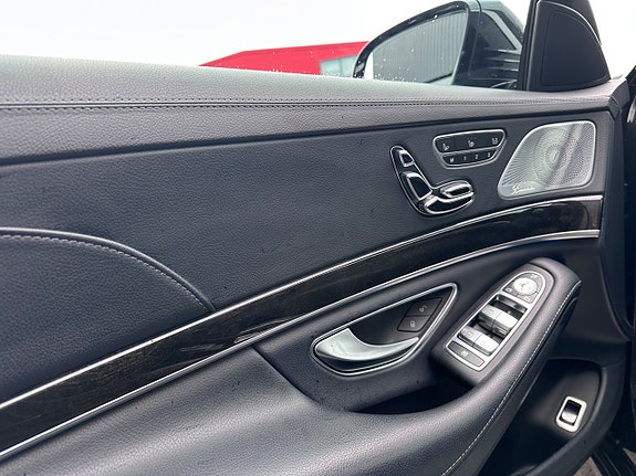 Mercedes-Benz S350 d 25 of 25