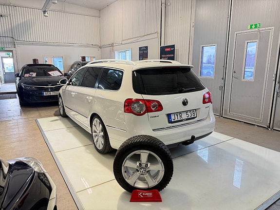 Volkswagen Passat 6 of 13