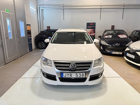 Volkswagen Passat 3 of 5