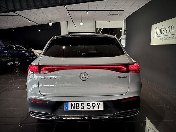 Mercedes-Benz EQE350 SUV 20 of 25