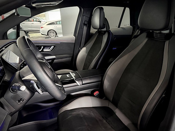 Mercedes-Benz EQE350 SUV 19 of 25