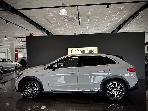 Mercedes-Benz EQE350 SUV 2 of 25