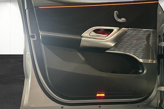Mercedes-Benz GLC400 16 of 24