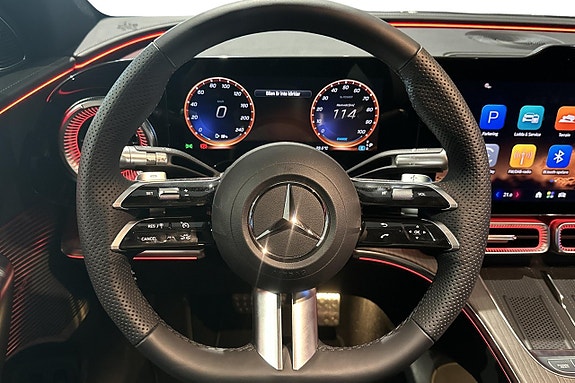 Mercedes-Benz GLC400 14 of 24
