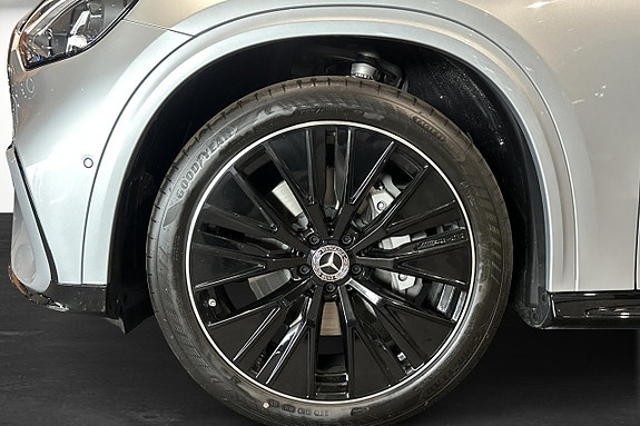 Mercedes-Benz GLC400 5 of 5