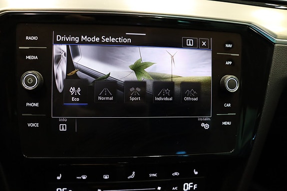 Volkswagen Passat Alltrack 20 of 27