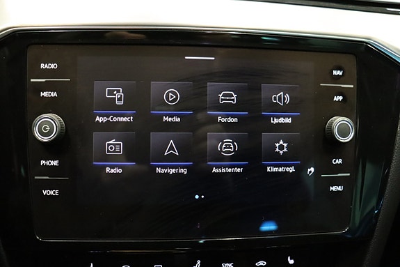 Volkswagen Passat Alltrack 22 of 27